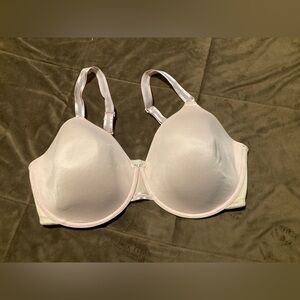 Bali  Women's Bra, size 40 DD, comfy snd neutral